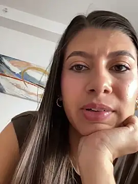 Lenapink19 online show from October 11, 2025, 4:16 pm