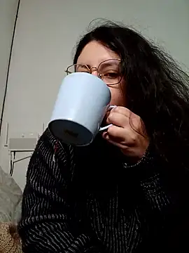Snapshot of marmary84 chatting on June 19, 2026, 6:23 pm marmary84 online show from June 19, 2026, 6:23 pm