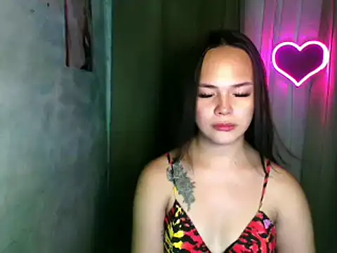 sweetsassyxx online show from April 23, 2026, 3:52 am