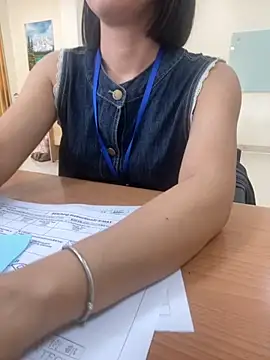 -NhaKy22 online show from October 10, 2025, 7:51 am