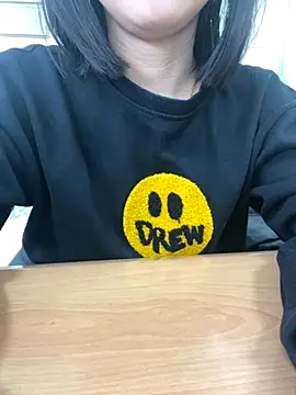 -NhaKy22 online show from December 1, 2025, 6:07 am