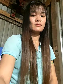 PhanHaa online show from November 9, 2025, 2:37 pm