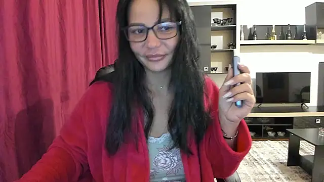 Ella sweety00 online show from December 14, 2025, 4:01 pm