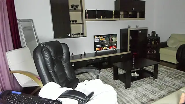 Ella sweety00 online show from April 8, 2026, 8:53 pm