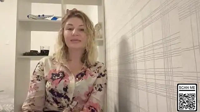 Blondie xoxoxo online show from December 1, 2025, 11:04 am