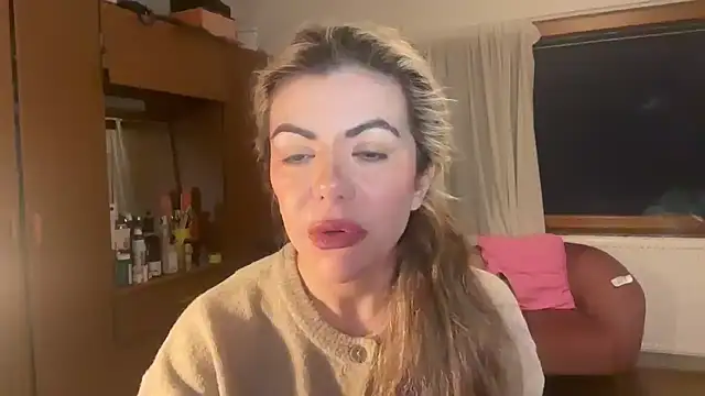 princess17 online show from March 2, 2026, 8:59 pm