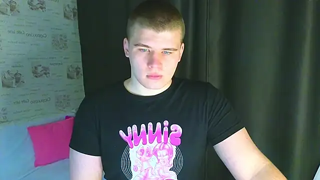 kittenmurr online show from September 8, 2025, 8:41 pm