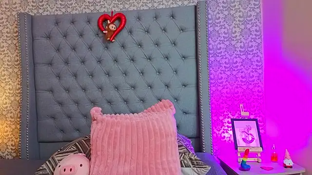 Abby roussee online show from February 25, 2026, 8:29 pm