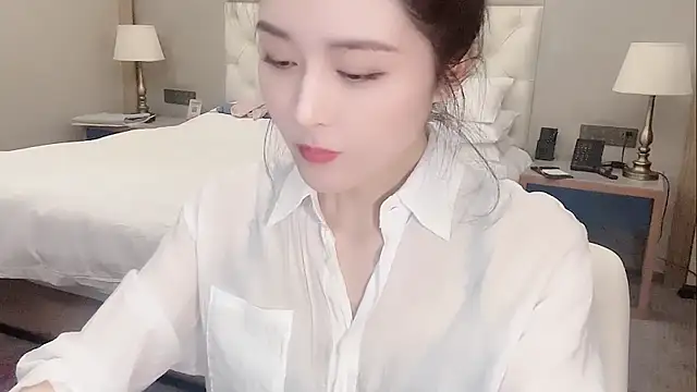 Ianxuan online show from April 3, 2026, 6:22 am