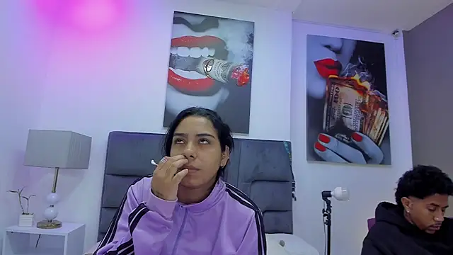 violet and myers online show from October 12, 2025, 11:42 am