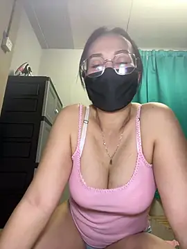 Snapshot of melyiaaa chatting on March 27, 2026, 3:01 pm melyiaaa online show from March 27, 2026, 3:01 pm