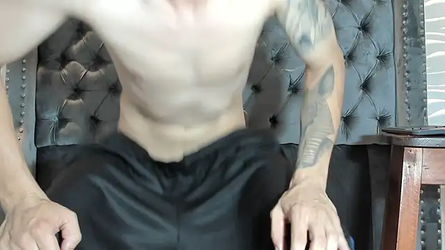 MARCUS SMITHH1 online show from September 12, 2025, 4:12 am