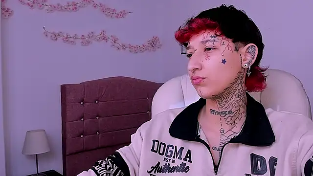 Luci Rose online show from February 24, 2026, 3:21 pm