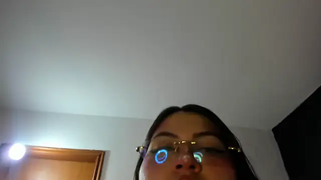 Snapshot of Tessa_Sinclaire chatting on June 26, 2026, 8:24 pm Tessa Sinclaire online show from June 26, 2026, 8:24 pm