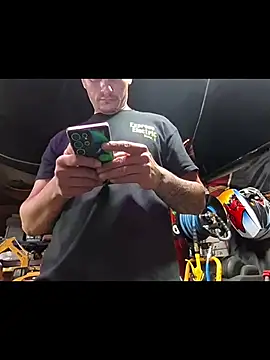 twistafatpipe online show from October 20, 2025, 11:27 pm