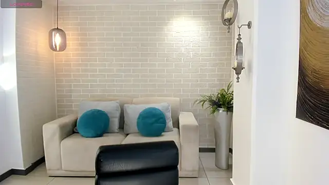 NataliaGaret online show from April 19, 2026, 10:14 am