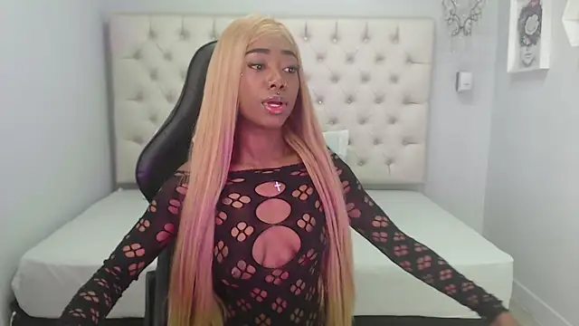 Snapshot of candyy_ebony chatting on October 10, 2025, 12:59 pm candyy ebony online show from October 10, 2025, 12:59 pm