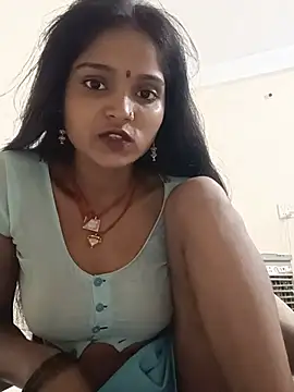Snapshot of Harini_Gautam chatting on July 20, 2026, 4:42 pm Harini Gautam online show from July 20, 2026, 4:42 pm