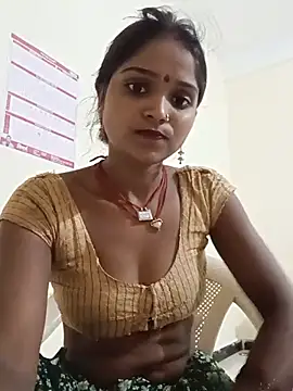 Snapshot of Harini_Gautam chatting on July 23, 2026, 2:15 pm Harini Gautam online show from July 23, 2026, 2:15 pm