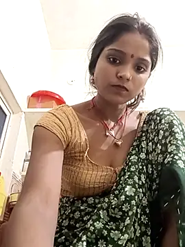 Snapshot of Harini_Gautam chatting on July 29, 2026, 9:18 am Harini Gautam online show from July 29, 2026, 9:18 am