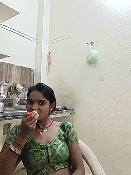 Snapshot of Harini_Gautam chatting on July 30, 2026, 12:15 pm Harini Gautam online show from July 30, 2026, 12:15 pm