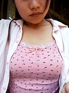 EllyBaby20 online show from April 7, 2026, 2:45 am