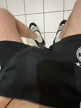 Dicksxd online show from December 18, 2025, 6:52 am