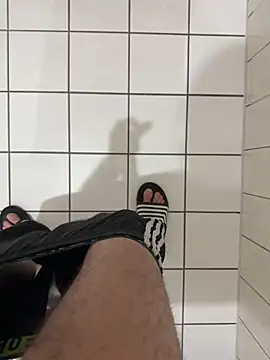 Dicksxd online show from April 9, 2026, 8:47 pm