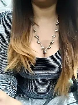 Snapshot of siya00 chatting on December 2, 2025, 6:47 pm siya00 online show from December 2, 2025, 6:47 pm