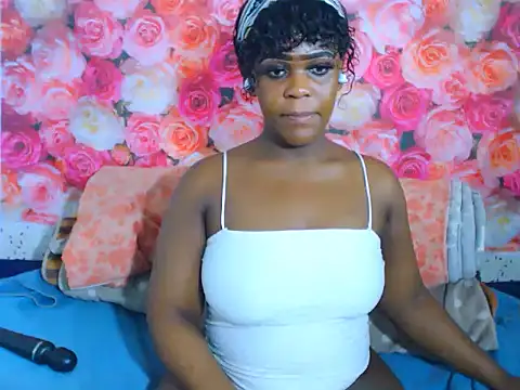 MiniMinaj online show from November 30, 2025, 6:56 pm