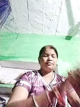 Snapshot of Bhavna_hot chatting on September 30, 2025, 10:37 pm Bhavna hot online show from September 30, 2025, 10:37 pm