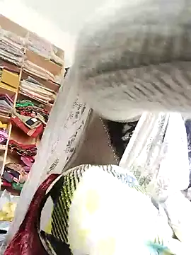 Snapshot of Bhavna_hot chatting on December 1, 2025, 10:20 am Bhavna hot online show from December 1, 2025, 10:20 am