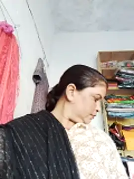 Snapshot of Bhavna_hot chatting on December 16, 2025, 10:42 am Bhavna hot online show from December 16, 2025, 10:42 am
