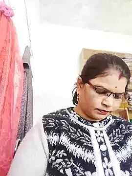 Snapshot of Bhavna_hot chatting on December 19, 2025, 7:59 am Bhavna hot online show from December 19, 2025, 7:59 am