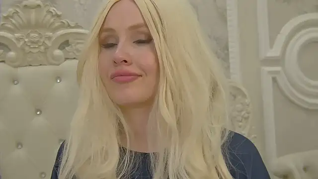 EllieFrosty  online show from October 7, 2025, 9:06 am