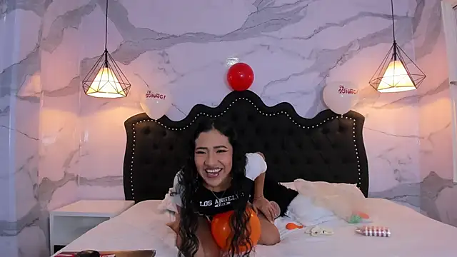 anna2809 online show from September 28, 2025, 1:05 pm