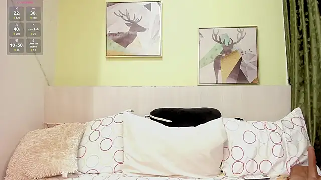 AtheneaArbelaez  online show from November 29, 2025, 3:20 am