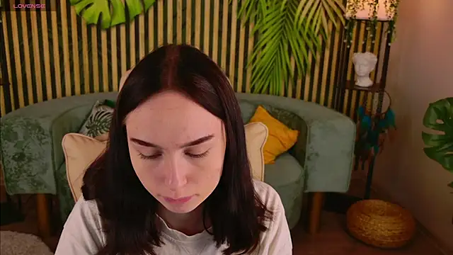 MonikaCarter online show from September 21, 2025, 10:28 am