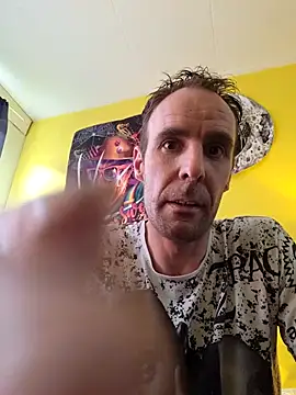 Snapshot of Mcnlrdam chatting on September 24, 2025, 3:37 pm Mcnlrdam online show from September 24, 2025, 3:37 pm