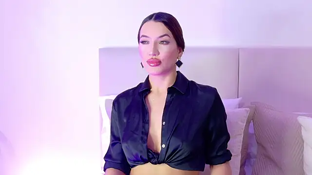 Bella-taylorr online show from September 9, 2025, 9:47 pm