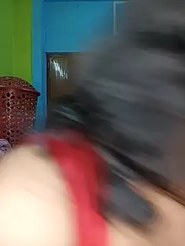 extreamhot1 online show from November 16, 2025, 7:47 am