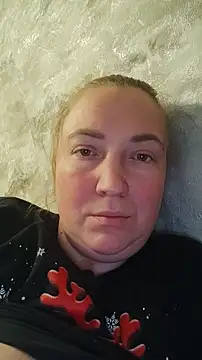 Kiss Eva online show from December 11, 2024, 6:52 pm