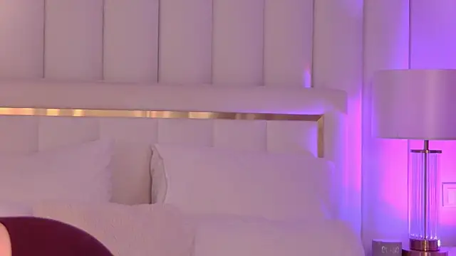 AshleyEvance online show from February 20, 2026, 4:20 am