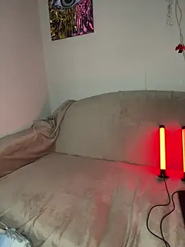 April Purr online show from February 18, 2026, 10:33 am