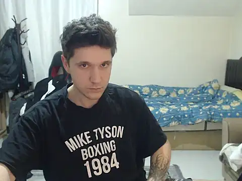 2handsomemann online show from March 26, 2026, 8:36 pm