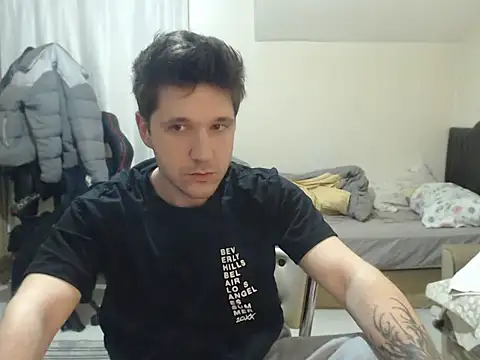 2handsomemann online show from March 28, 2026, 10:53 pm