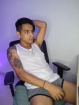 Juann-cock online show from December 22, 2025, 11:02 pm