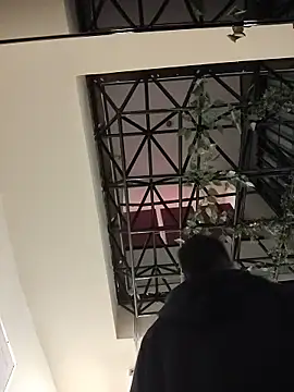 Juann-cock online show from April 21, 2026, 2:51 am