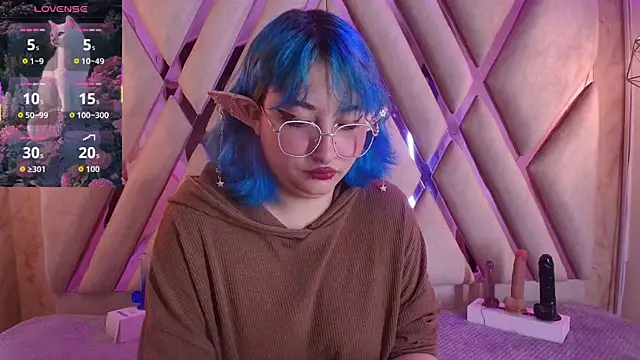 Lilith curvy online show from September 22, 2025, 7:49 pm