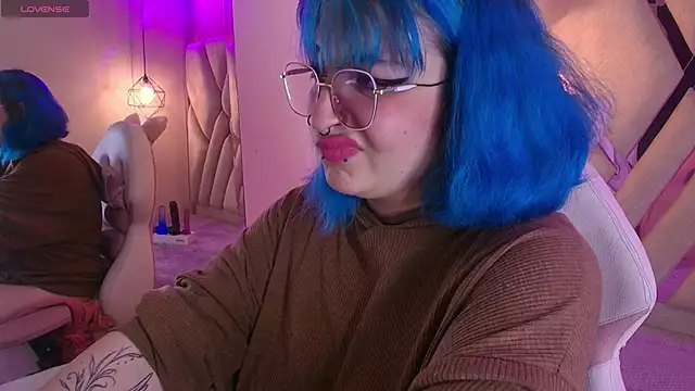 Lilith curvy online show from September 24, 2025, 7:28 pm